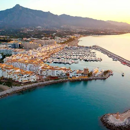5 Min. Puerto Banus. Stunning Aparment & Big Terrace Appartement Marbella