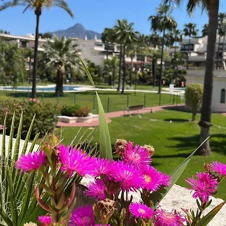 5 Min. Puerto Banus. Stunning Aparment & Big Terrace Appartement *