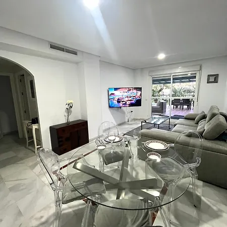 5 Min. Puerto Banus. Stunning Aparment & Big Terrace * Marbella